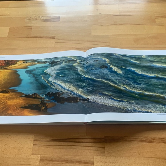 Big Sky Wild West Panorama hard cover book by Tim Fitzharris - Picture 10 of 10